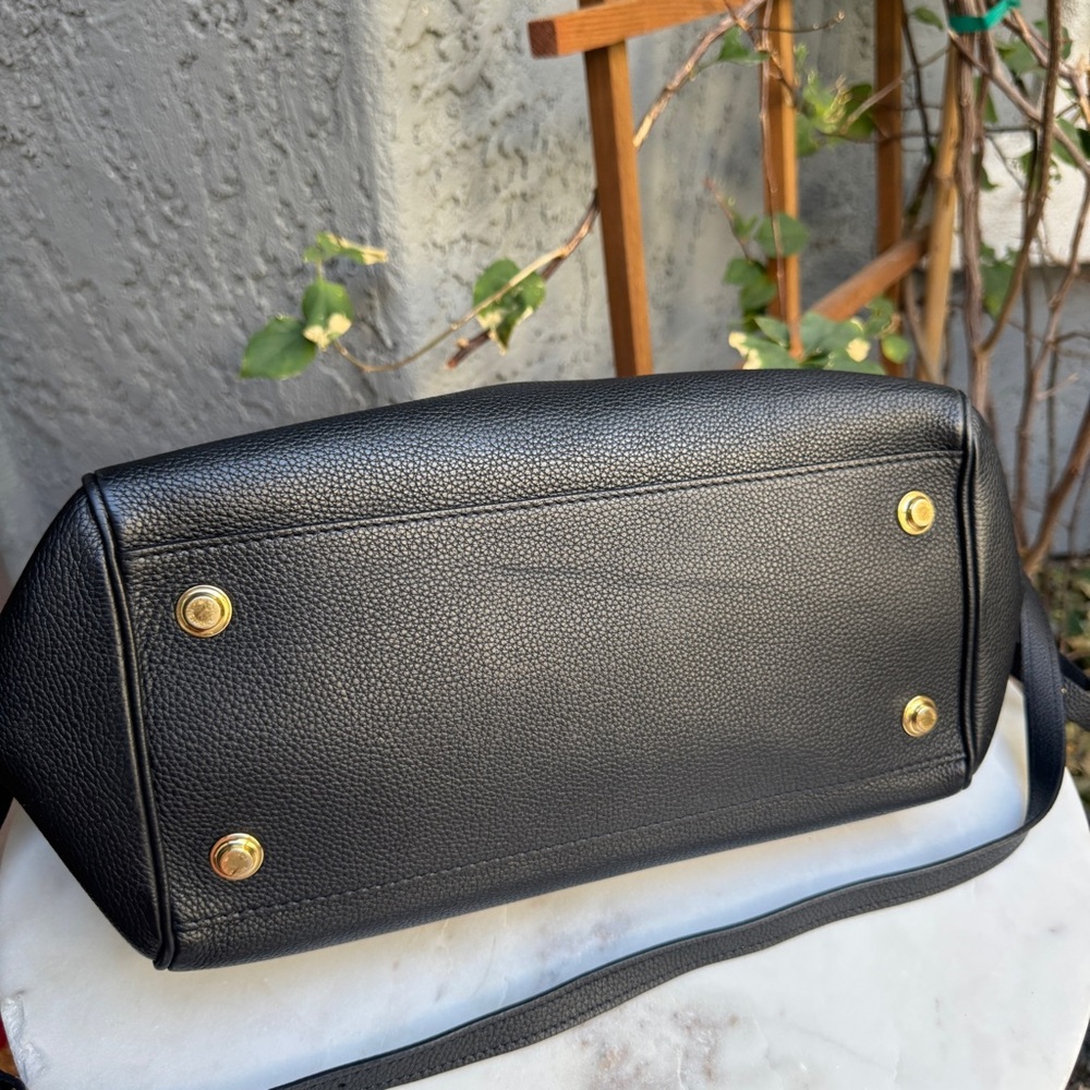 Louis Vuitton Milla MM Leather Tote - Picture 10 of 16